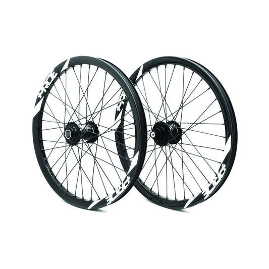Pride Wave Ud Gloss White / Pride Control 36H Wheelset - Black